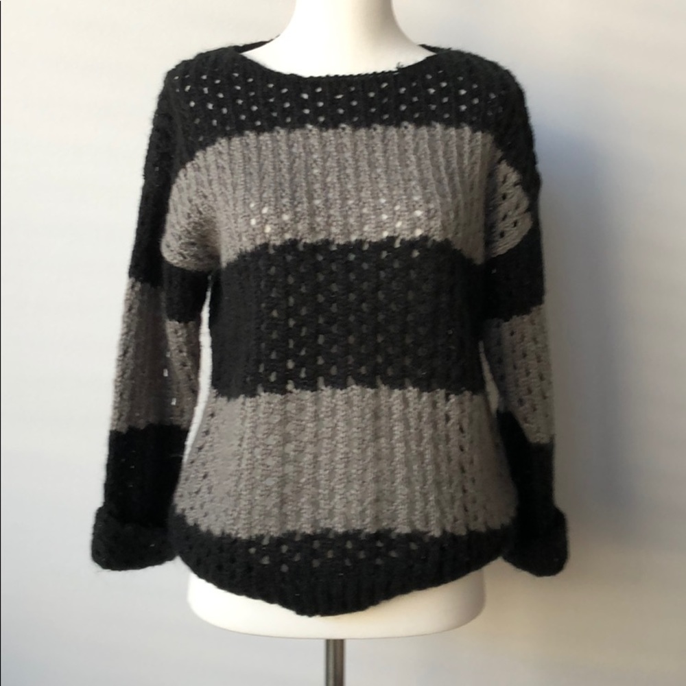 Knit sweater